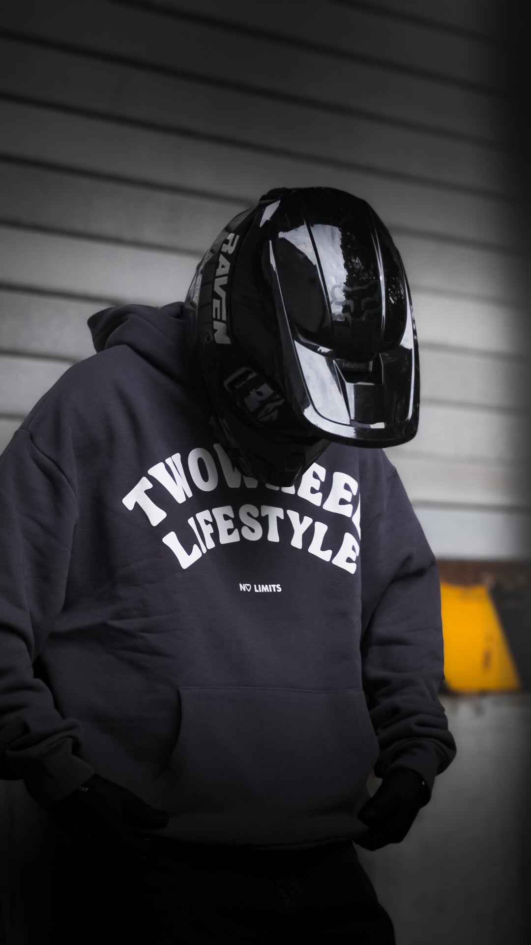 NO LIMITS TWOWHEEL LIFESTYLE HOODIE